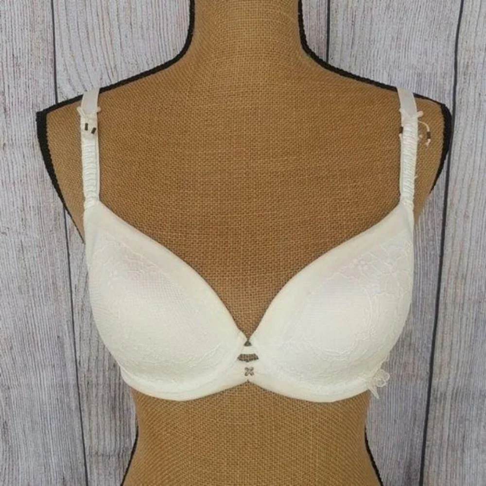 Selmark Women's Size 36C Ivory Floral Lace Lightly Lined Bra Underwire